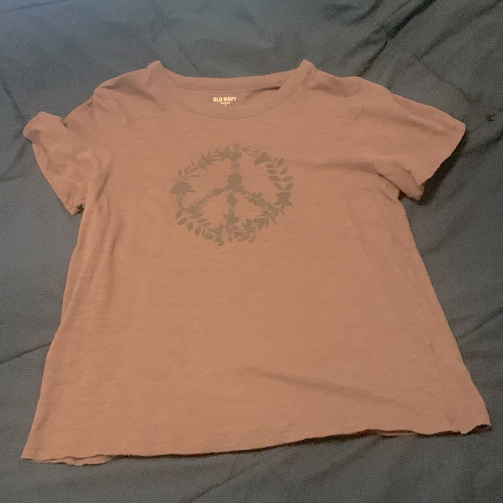 only wore it once no stains or holes peace sign from old navy it’s a plum color